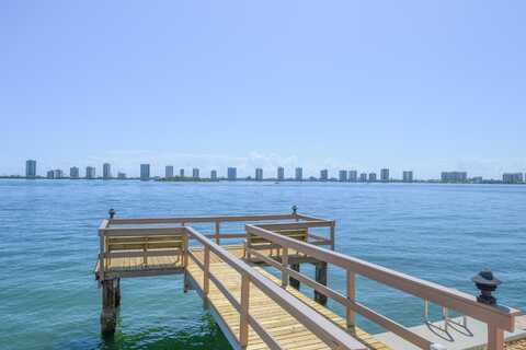 101 Doolen Court, North Palm Beach, FL 33408