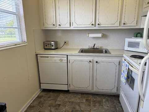 112 Preston C, Boca Raton, FL 33434