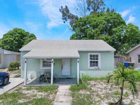 570 W 3rd Street, Riviera Beach, FL 33404