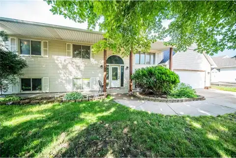 1925 La Casa Lane SE, Owatonna, MN 55060