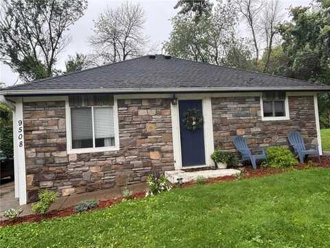9508 N Shore Trail N, Forest Lake, MN 55025