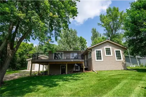 7130 153rd Avenue NE, New London Twp, MN 56288