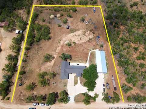 200 Pr 6631, Devine, TX 78016
