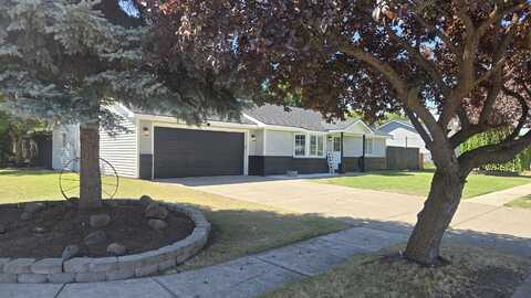 940 S Campbell St, Airway Heights, WA 99001