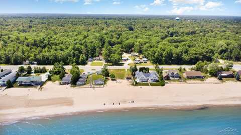 7433 N US 23, Oscoda, MI 48750
