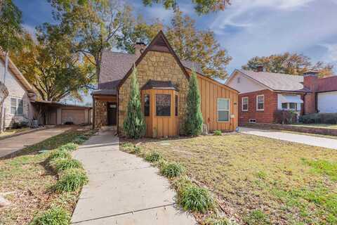 1330 N 2nd St, Arkansas City, KS 67005