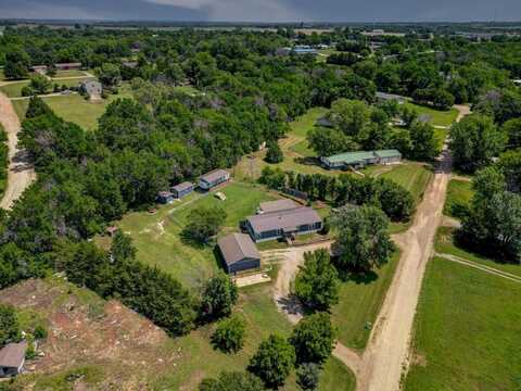 10714 284th Dr, Arkansas City, KS 67005