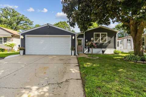 82 Falling Creek Circle, Janesville, WI 53548