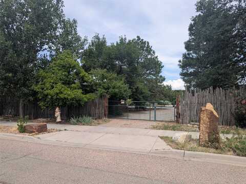 405 La Joya, Santa Fe, NM 87501