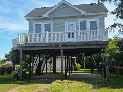 6541 BROADWATER CIR, OYSTER, VA 23310