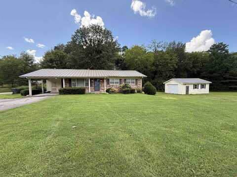 915 Pine St, Cherokee, AL 35616