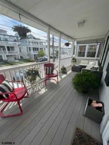 16 N Jefferson Ave Ave, Margate City, NJ 08402