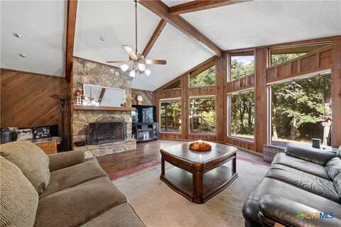 1210 Tokio Loop, West, TX 76691