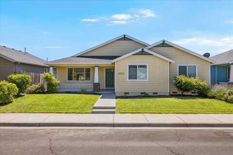 2355 Kamerin Lane, Medford, OR 97501