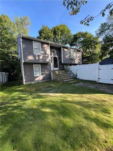 94 Waverly Street, Warwick, RI 02889