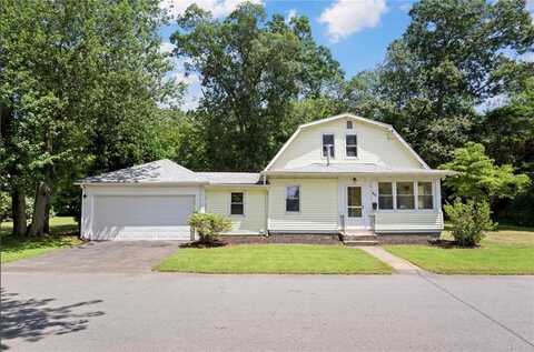 40 Lima Street, Warwick, RI 02889