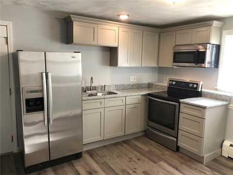 422 Smithfield Avenue, Pawtucket, RI 02860