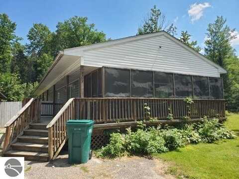 5775 River Valley Drive, Prescott, MI 48756