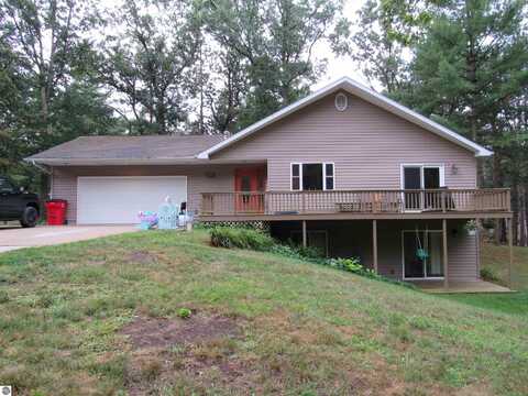 3385 Midland Street, National City, MI 48748