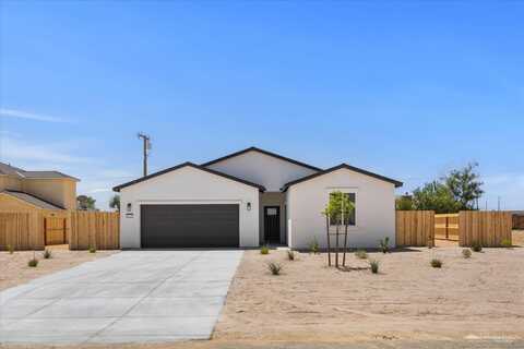9224 Holly Ave, California City, CA 93505