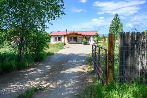1544 Old State Highway 3, San Cristobal, NM 87564