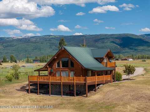 1102 PINE VIEW Lane, Driggs, ID 83422