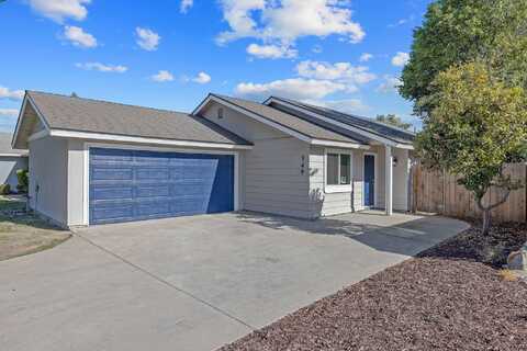 749 W Robin Drive, Visalia, CA 93291