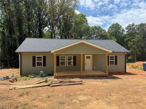 309 N Oakland Avenue, Eden, NC 27288