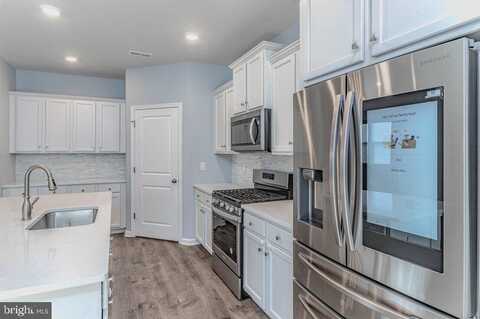 70 MORLEY BOULEVARD, MEDFORD, NJ 08055