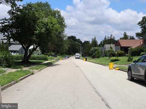 1901 LANTERN LANE, ORELAND, PA 19075