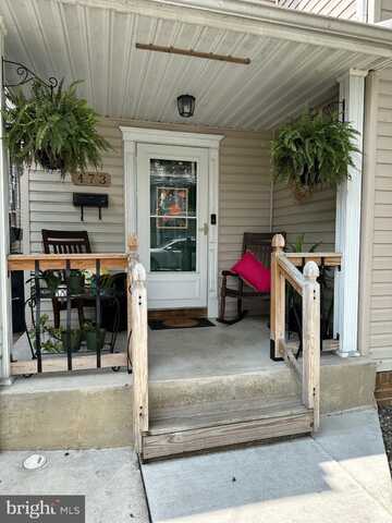 473 E KING STREET, SHIPPENSBURG, PA 17257