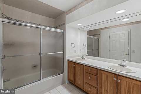 20 SAMANTHA DRIVE, MONROE TOWNSHIP, NJ 08831