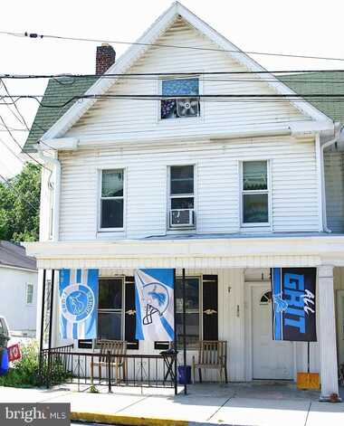 126 W MAIN STREET, WINDSOR, PA 17366