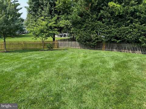 20752 LAPLUME, ASHBURN, VA 20147