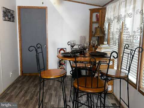 8601 TEMPLE HILL ROAD, TEMPLE HILLS, MD 20748