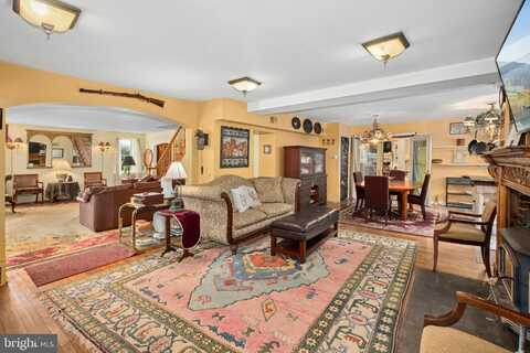 1305 RIDGE VALLEY ROAD, SELLERSVILLE, PA 18960