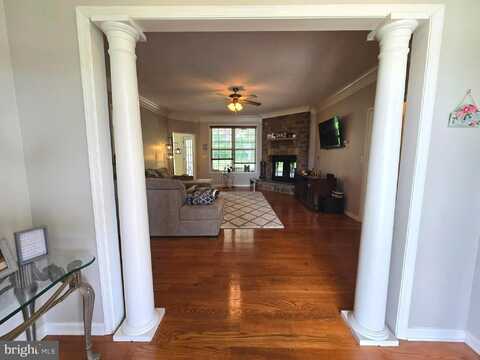 1247 CRUSHED APPLE DRIVE, MARTINSBURG, WV 25403