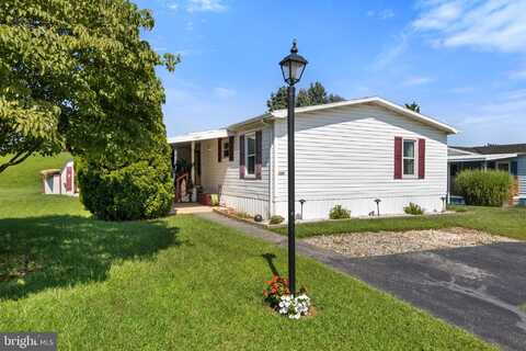725 SHAWNA AVENUE, YORK, PA 17402