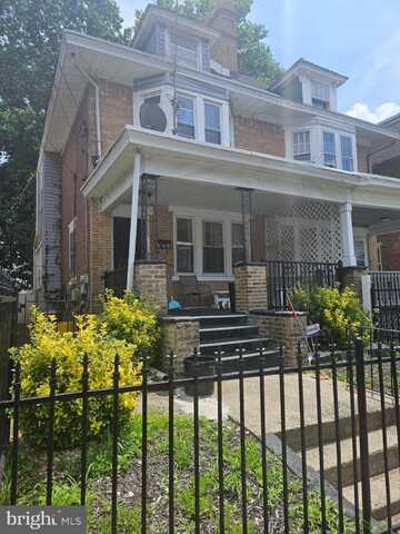 44 DELAWAREVIEW AVENUE, TRENTON, NJ 08618