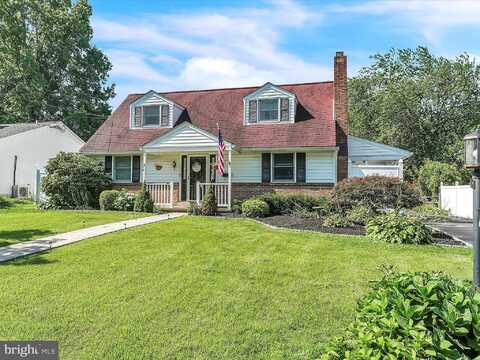 450 N SCHOOL LANE, SOUDERTON, PA 18964