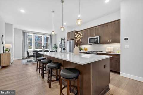 5915 STONEHENGE PLACE, NORTH BETHESDA, MD 20852