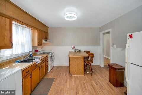 411 PRATT STREET, FREDERICKSBURG, VA 22405