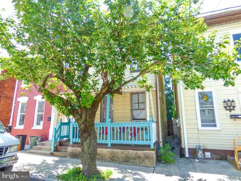 122 N PENN STREET, YORK, PA 17401