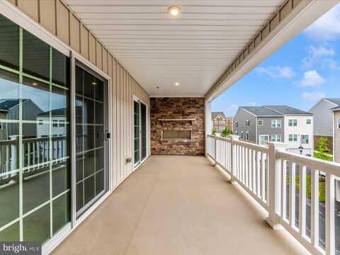 10722 PRESIDENTIAL, UPPER MARLBORO, MD 20772