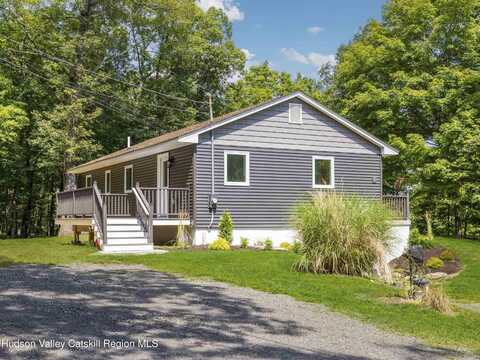 14 Goat Hill Road, Saugerties, NY 12477
