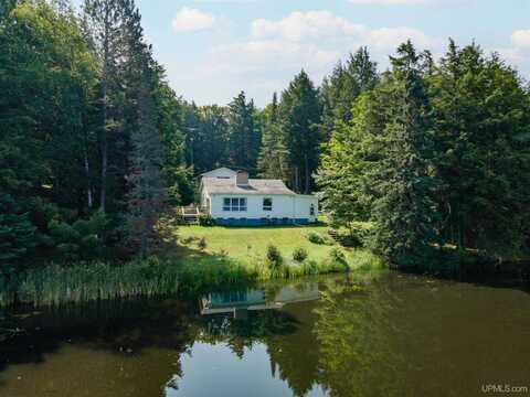 127 Bass Lake, Iron River, MI 49935