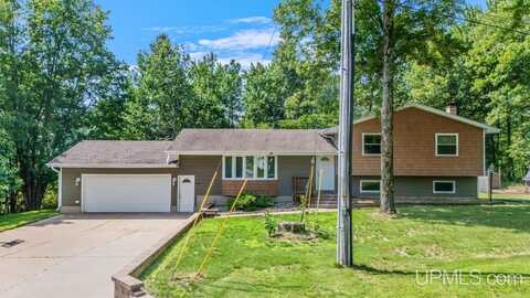 5045 Maple 16.45, Escanaba, MI 49829