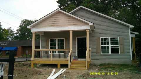 315 Byrd Street, Clinton, NC 28328