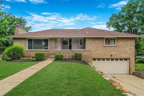 27 Sigrid Dr., Carnegie, PA 15106