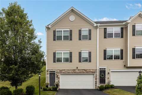668 Freedom Dr, Collier, PA 15106